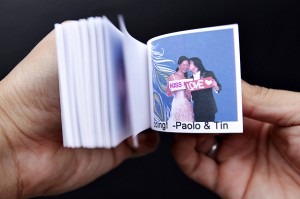 Bride and Groom try Skitbooks Flipbook.